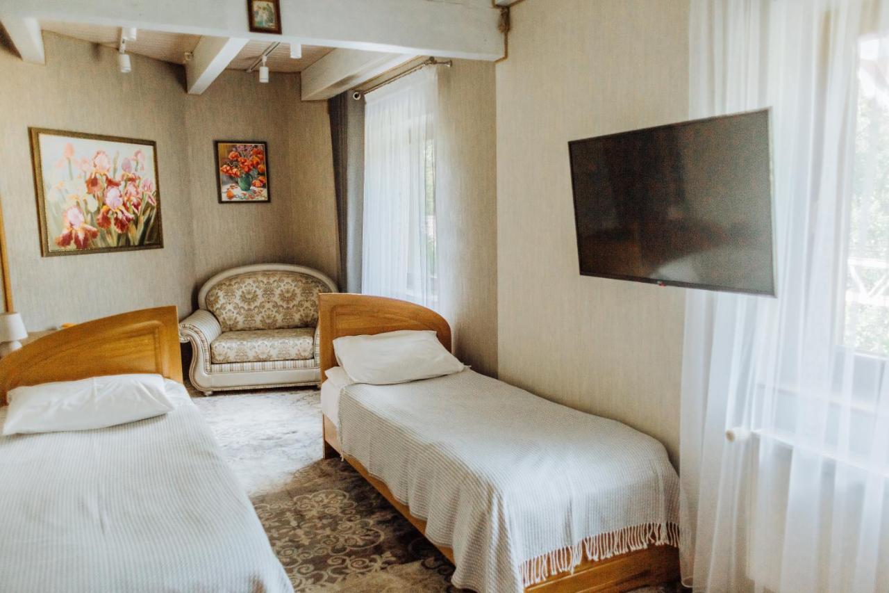 Hotel Velyka Vedmedytsya ياريمتشي المظهر الخارجي الصورة